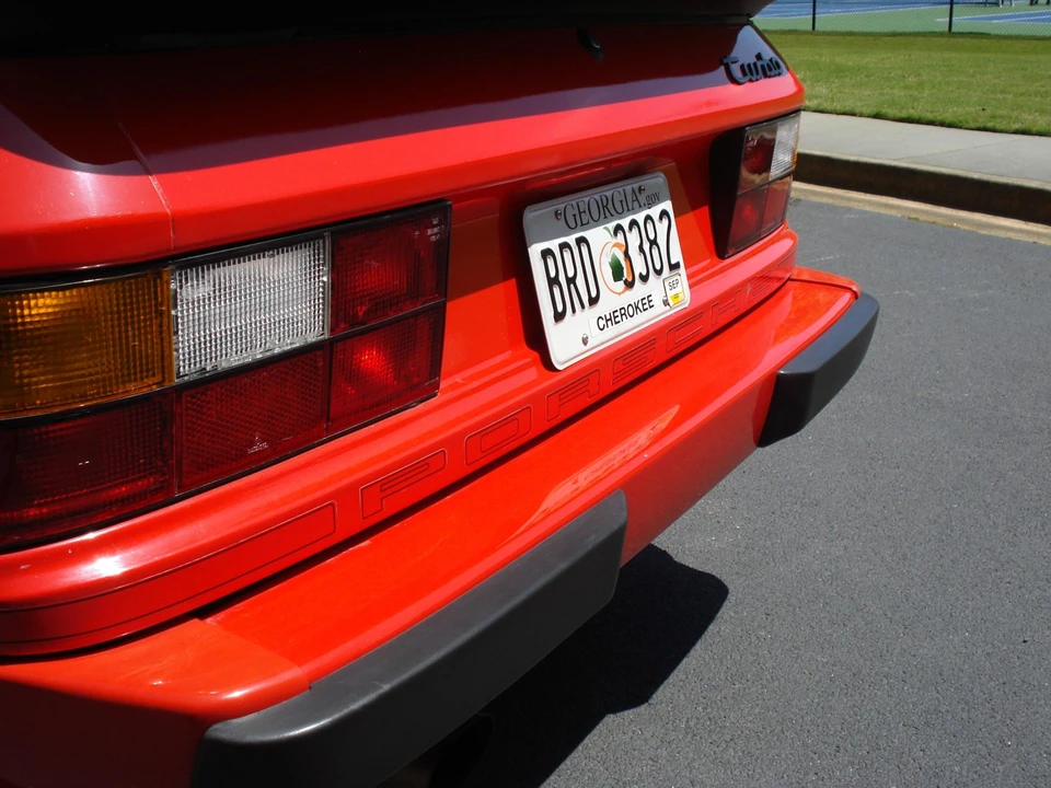1986 Porsche 944 Turbo - Image 19 of 31