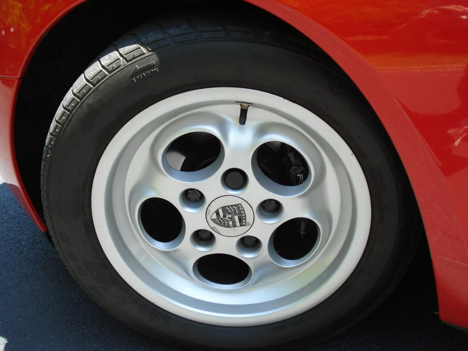 1986 Porsche 944 Turbo - Image 25 of 31