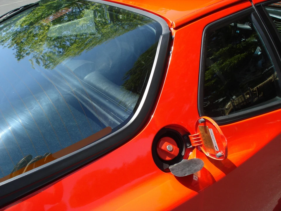 1986 Porsche 944 Turbo - Image 15 of 31