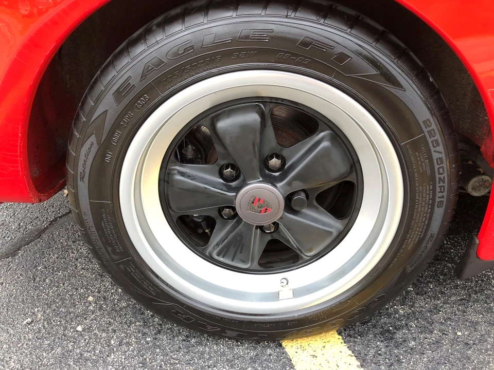 1986 Porsche 944 Turbo - Image 16 of 31