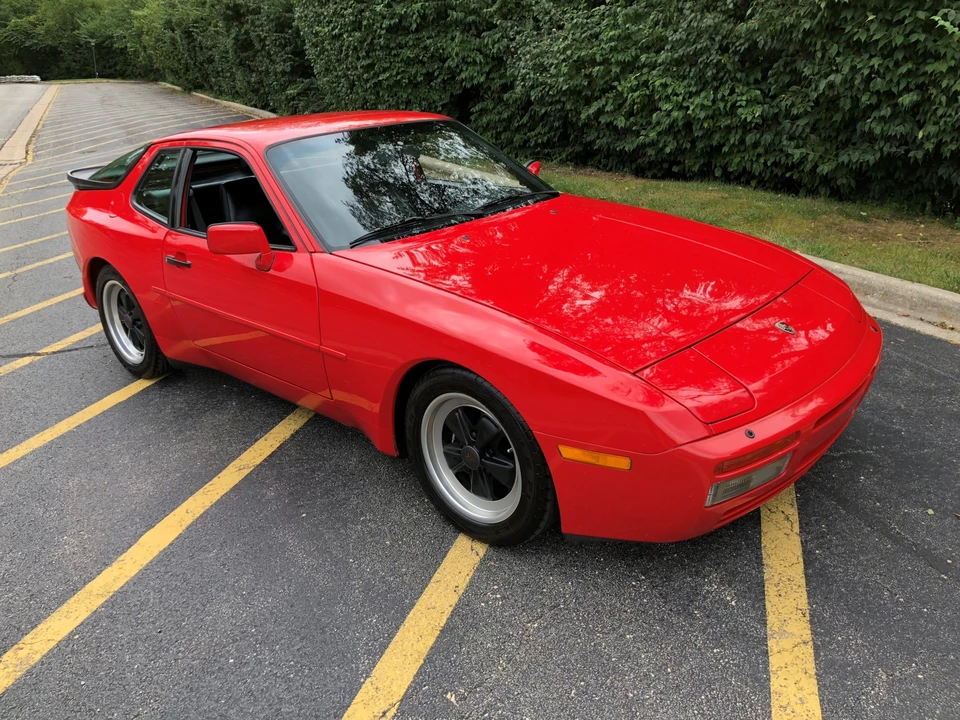 1986 Porsche 944 Turbo - Image 2 of 31