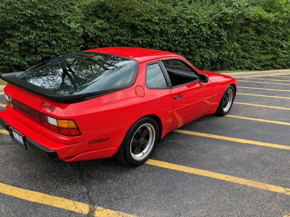 1986 Porsche 944 Turbo - Image 4 of 31