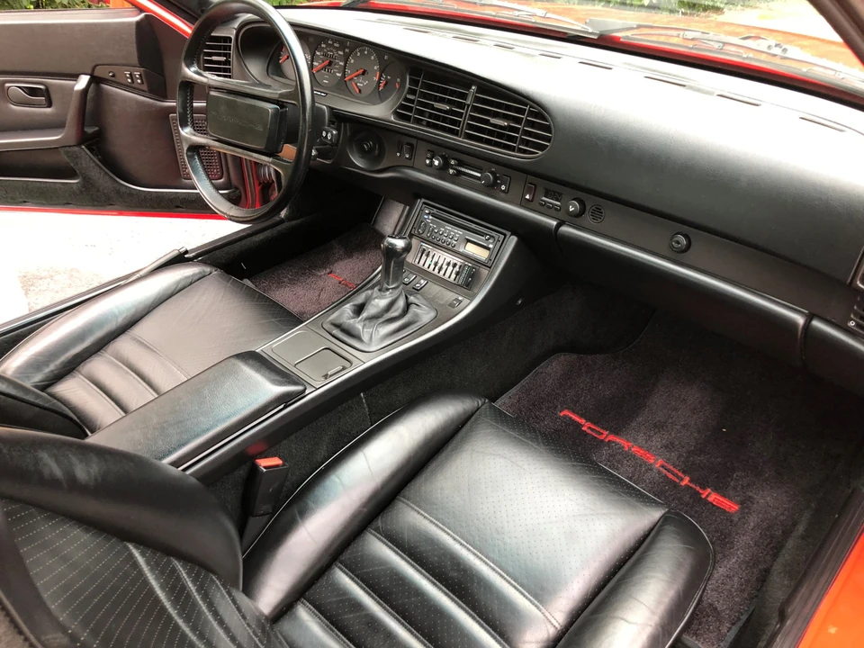 1986 Porsche 944 Turbo - Image 26 of 31