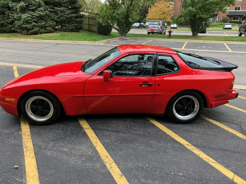 1986 Porsche 944 Turbo - Image 9 of 31