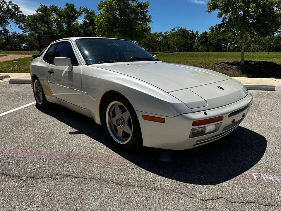 1986 Porsche 944 Turbo - Image 18 of 31