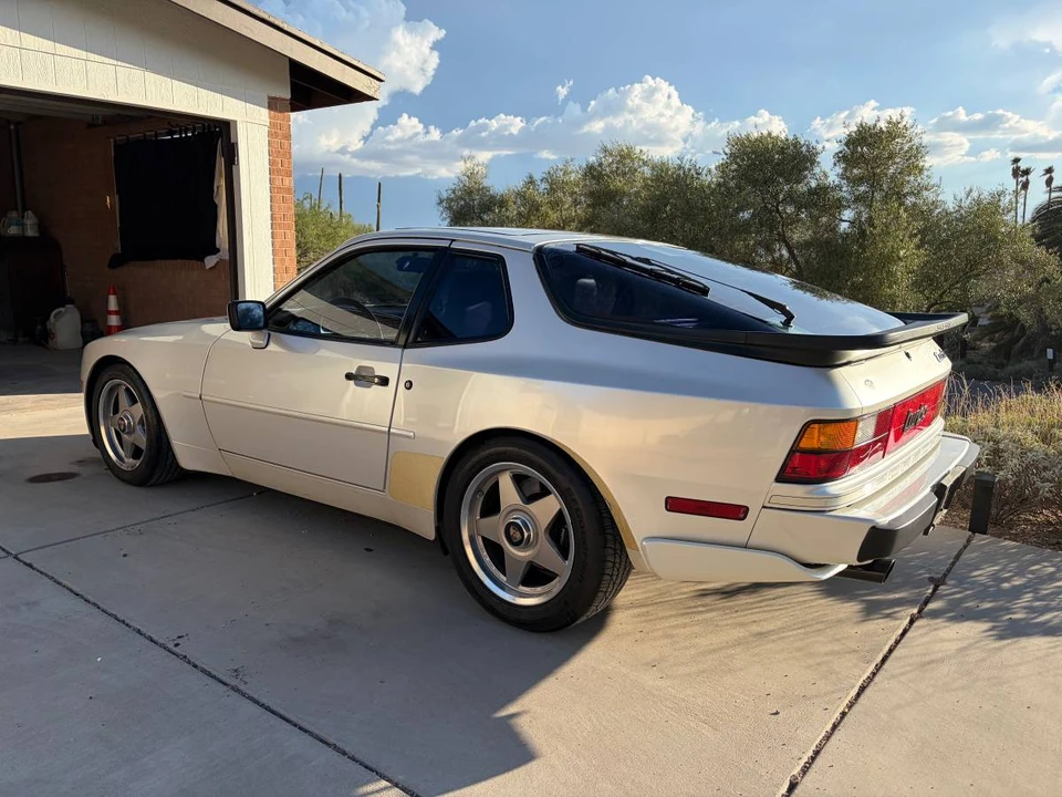 1986 Porsche 944 Turbo - Image 3 of 16
