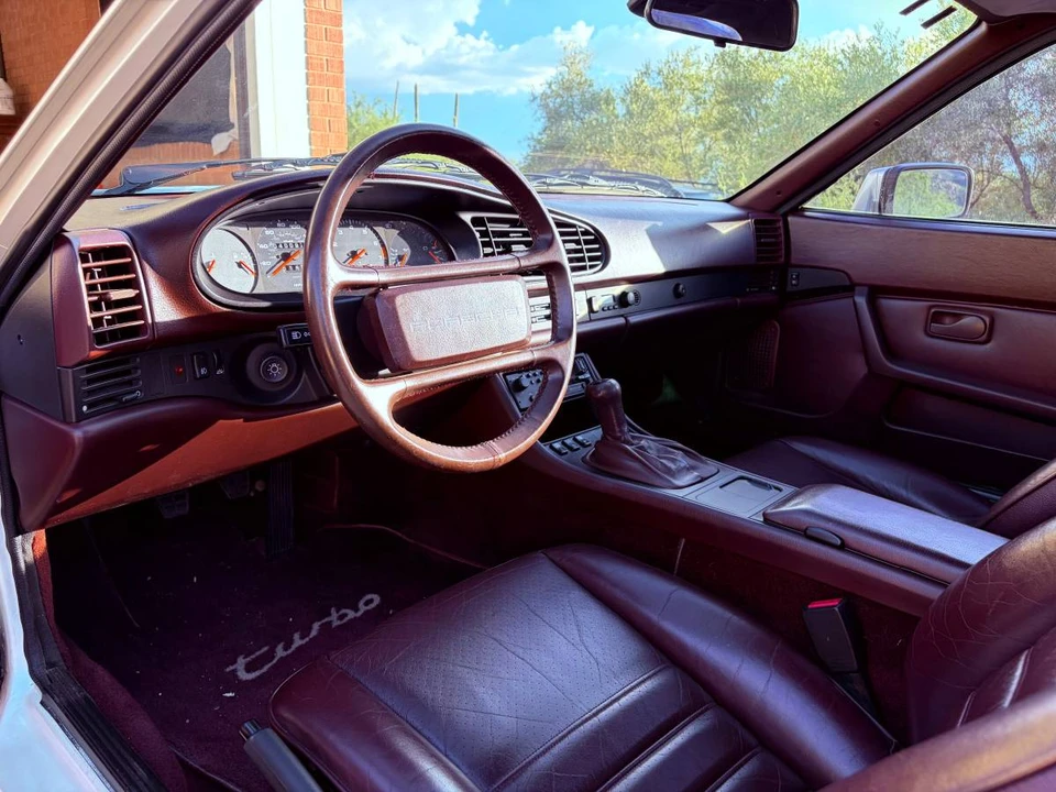 1986 Porsche 944 Turbo - Image 10 of 16