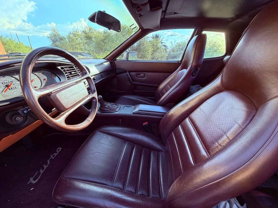 1986 Porsche 944 Turbo - Image 11 of 16