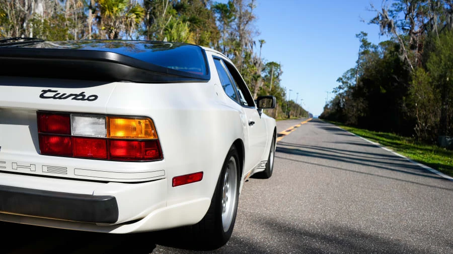 1986 Porsche 944 Turbo - Image 7 of 15