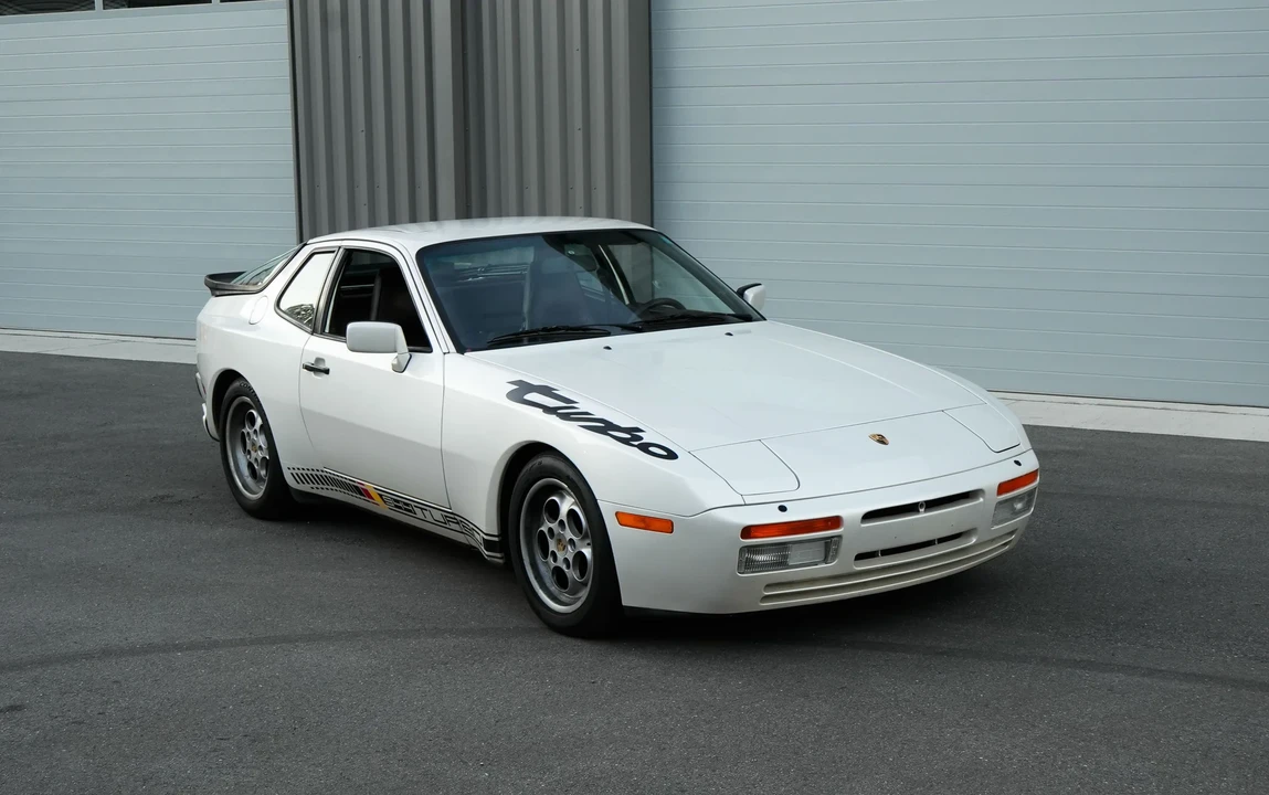 1986 Porsche 944 Turbo - Image 25 of 31
