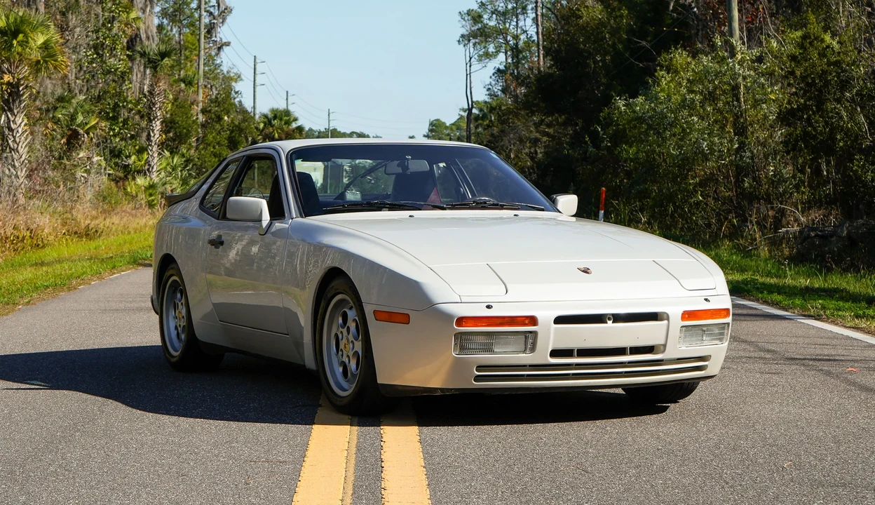 1986 Porsche 944 Turbo - Image 27 of 31