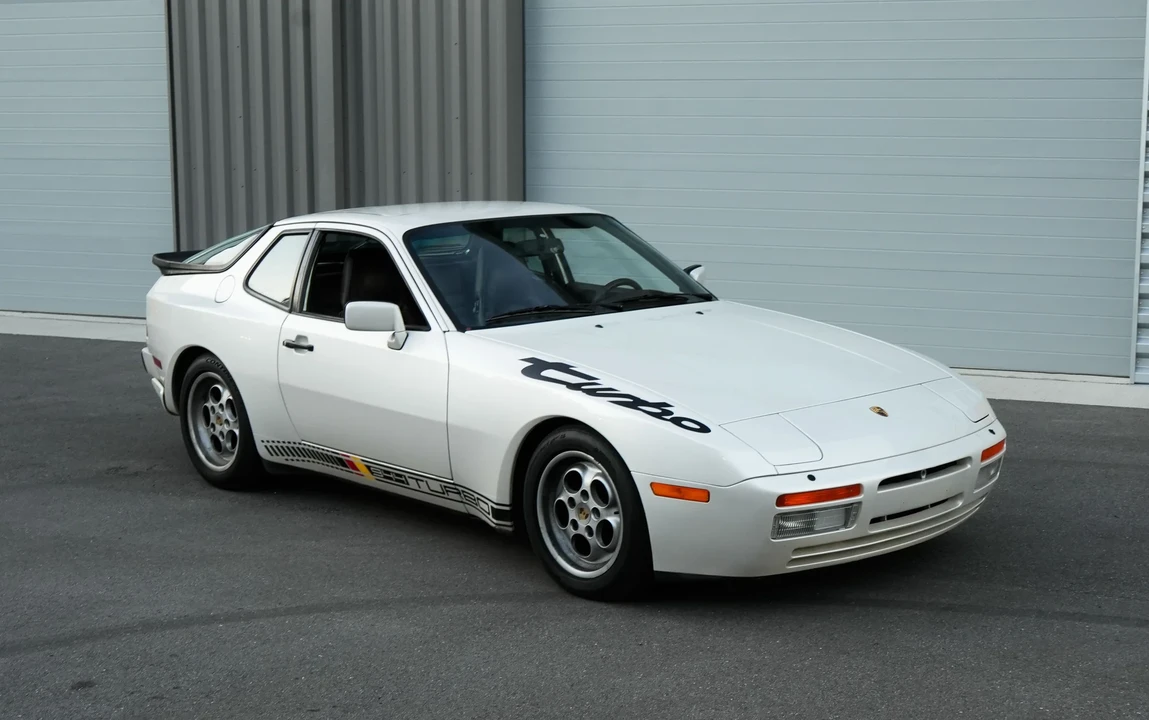 1986 Porsche 944 Turbo - Image 24 of 31