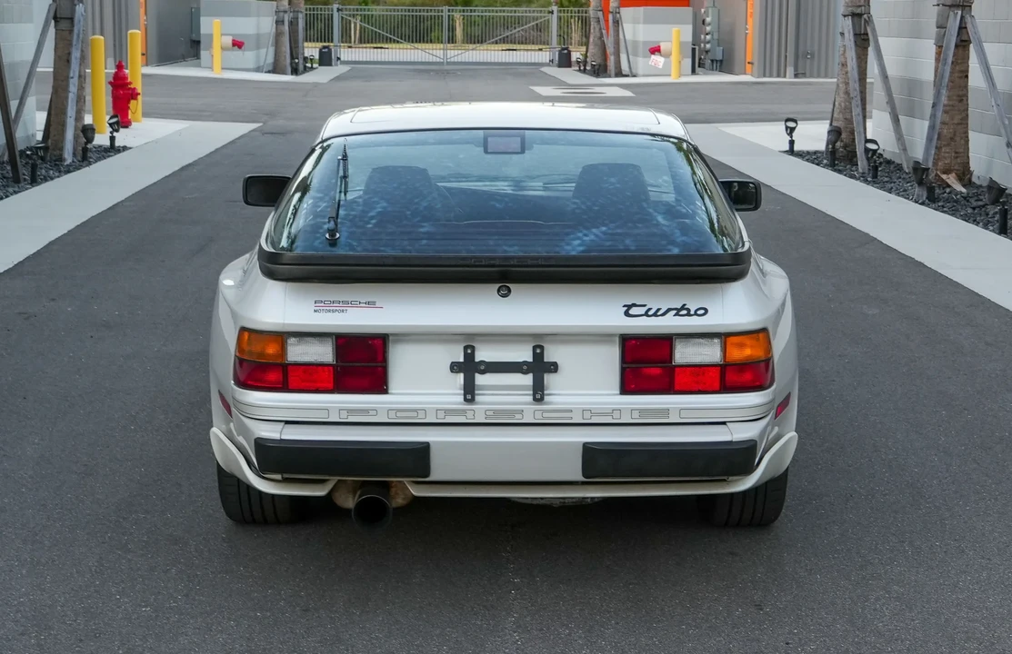 1986 Porsche 944 Turbo - Image 11 of 31