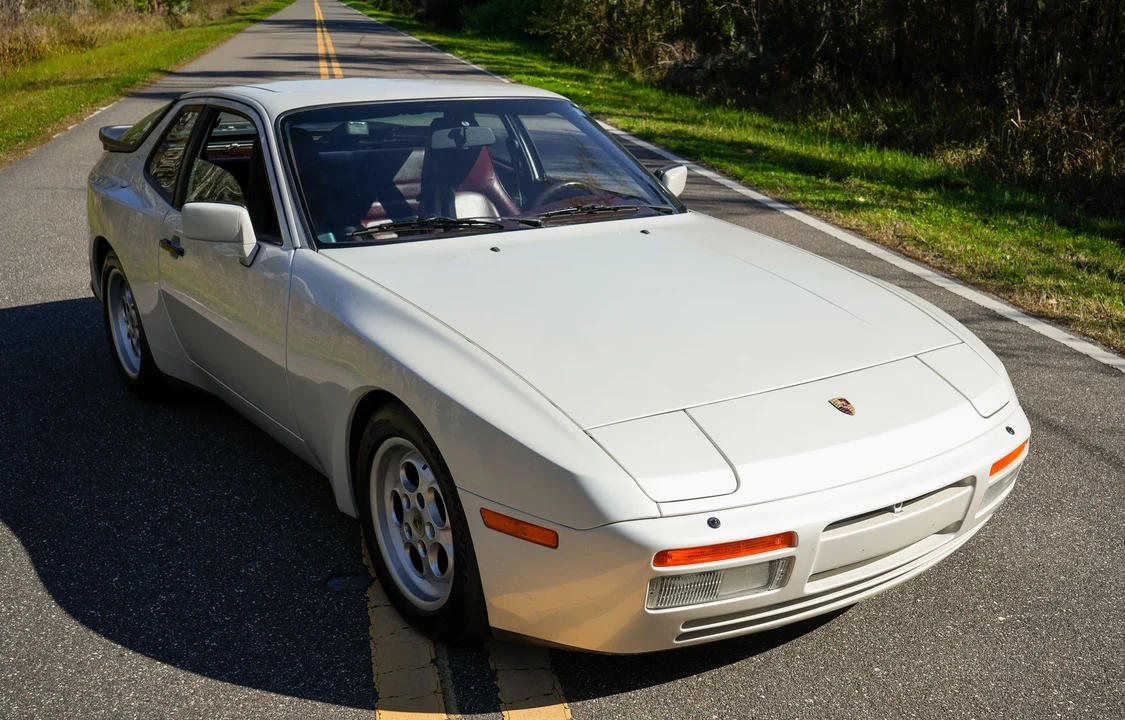 1986 Porsche 944 Turbo - Image 28 of 31