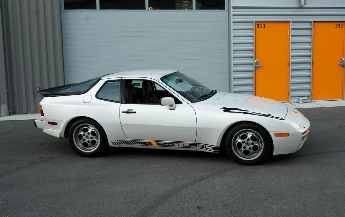 1986 Porsche 944 Turbo - Image 21 of 31