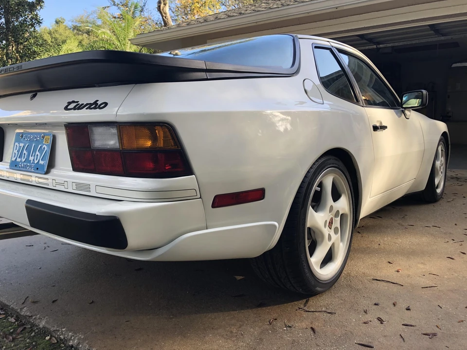 1986 Porsche 944 Turbo - Image 12 of 31