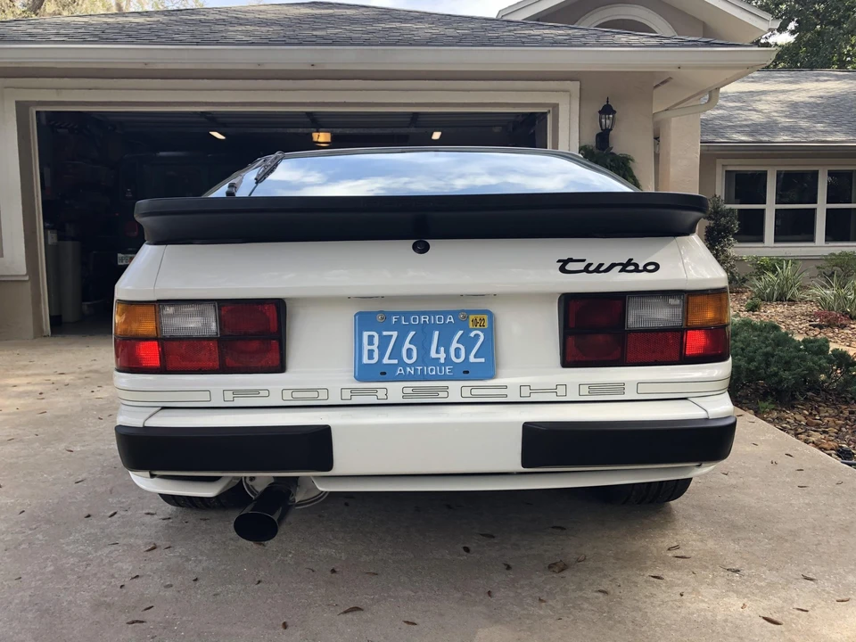 1986 Porsche 944 Turbo - Image 9 of 31