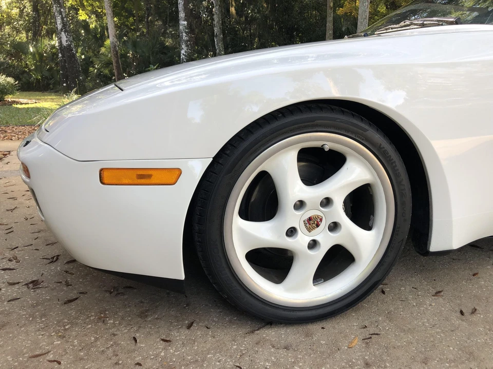 1986 Porsche 944 Turbo - Image 26 of 31