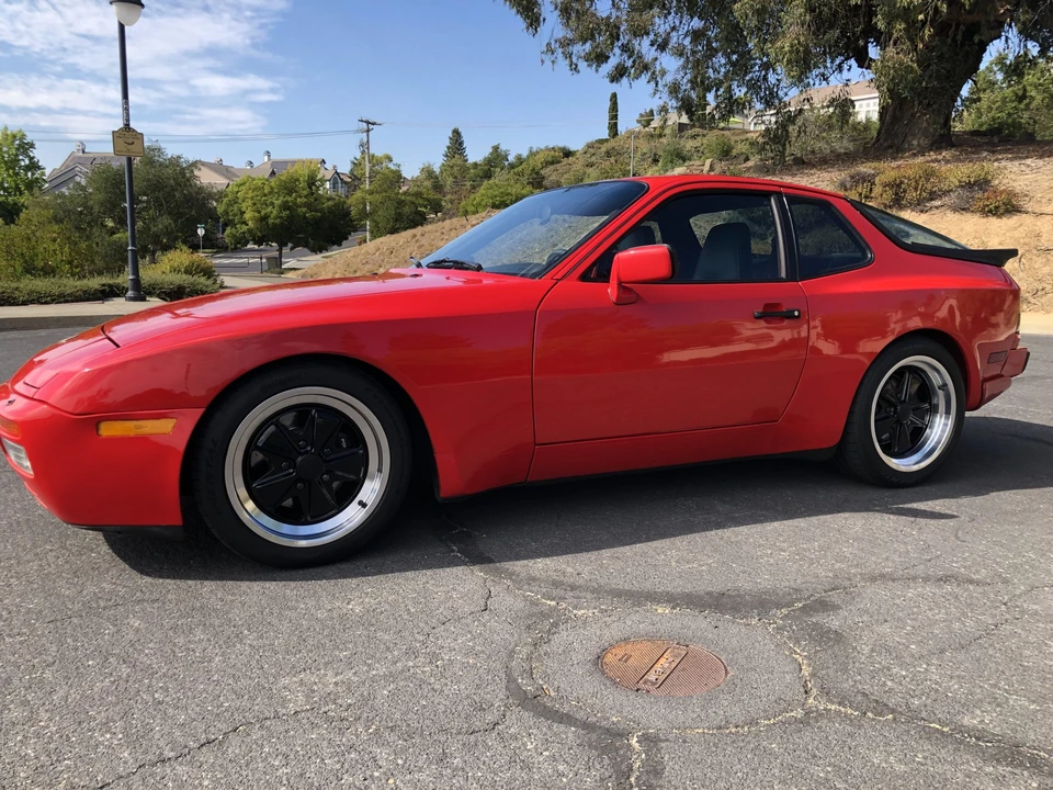 1986 Porsche 944 Turbo - Image 2 of 31