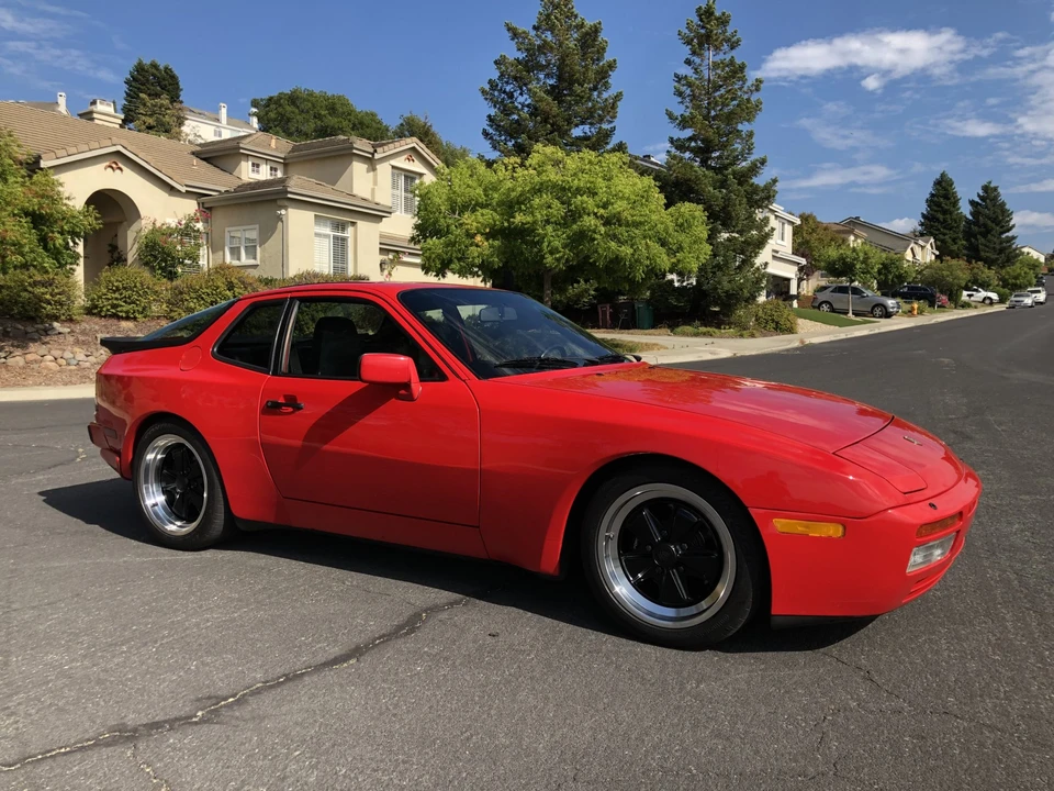 1986 Porsche 944 Turbo - Image 15 of 31