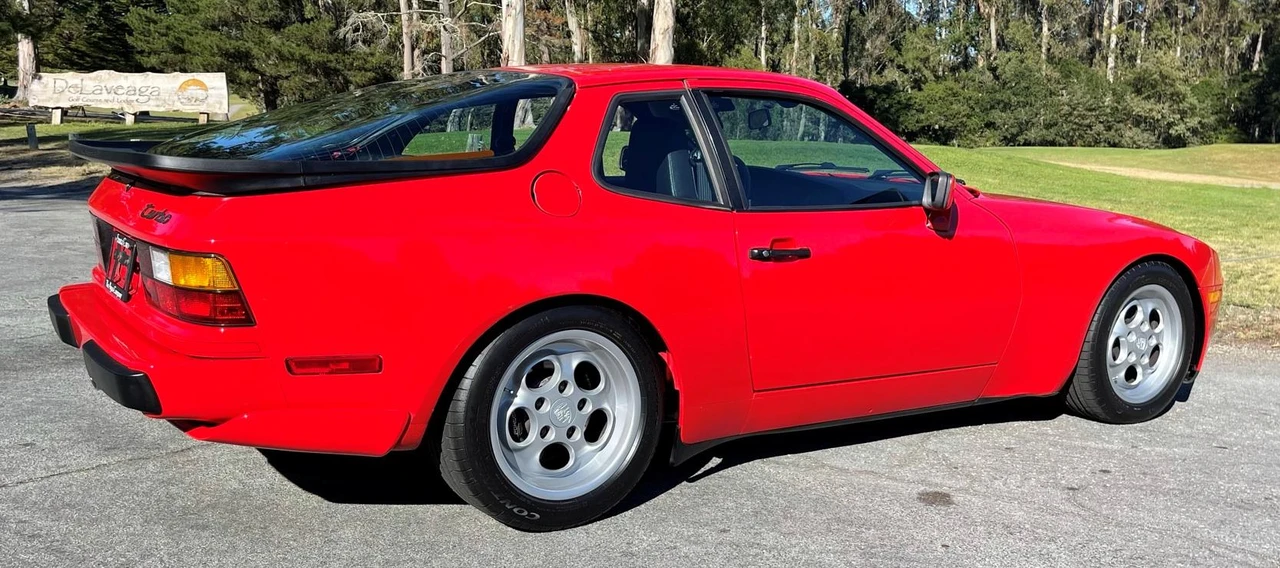 1986 Porsche 944 Turbo - Image 18 of 31