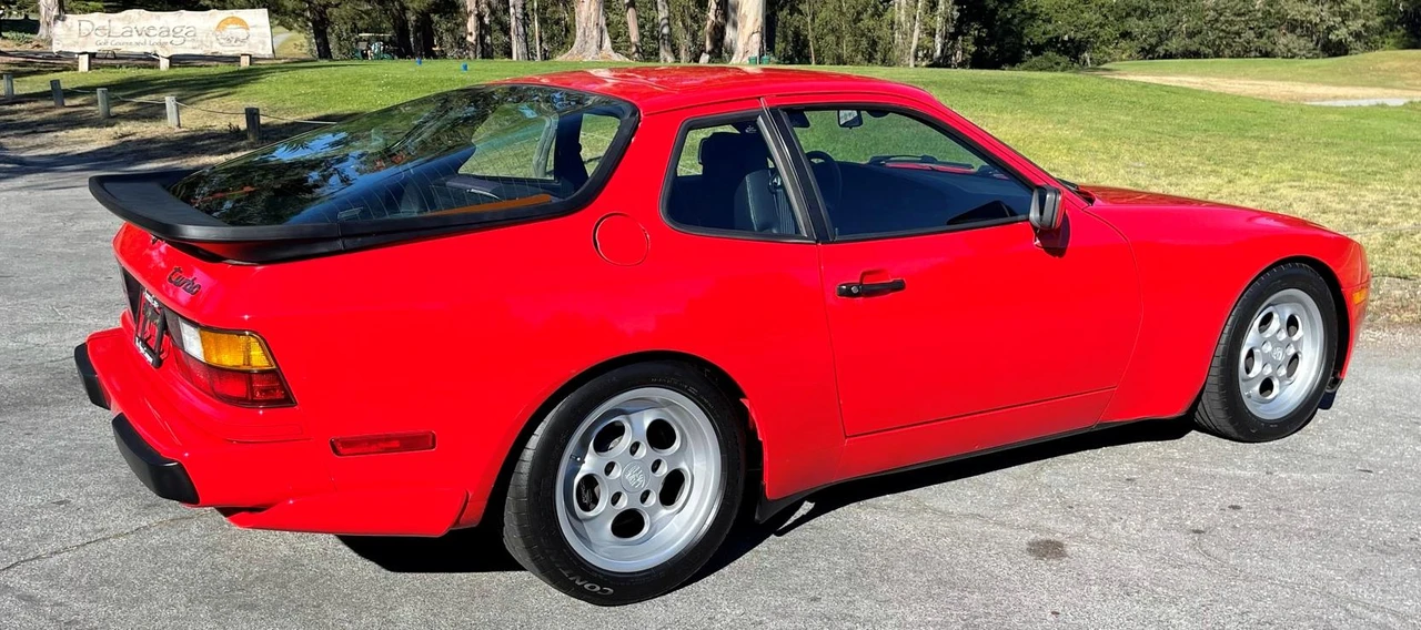 1986 Porsche 944 Turbo - Image 17 of 31