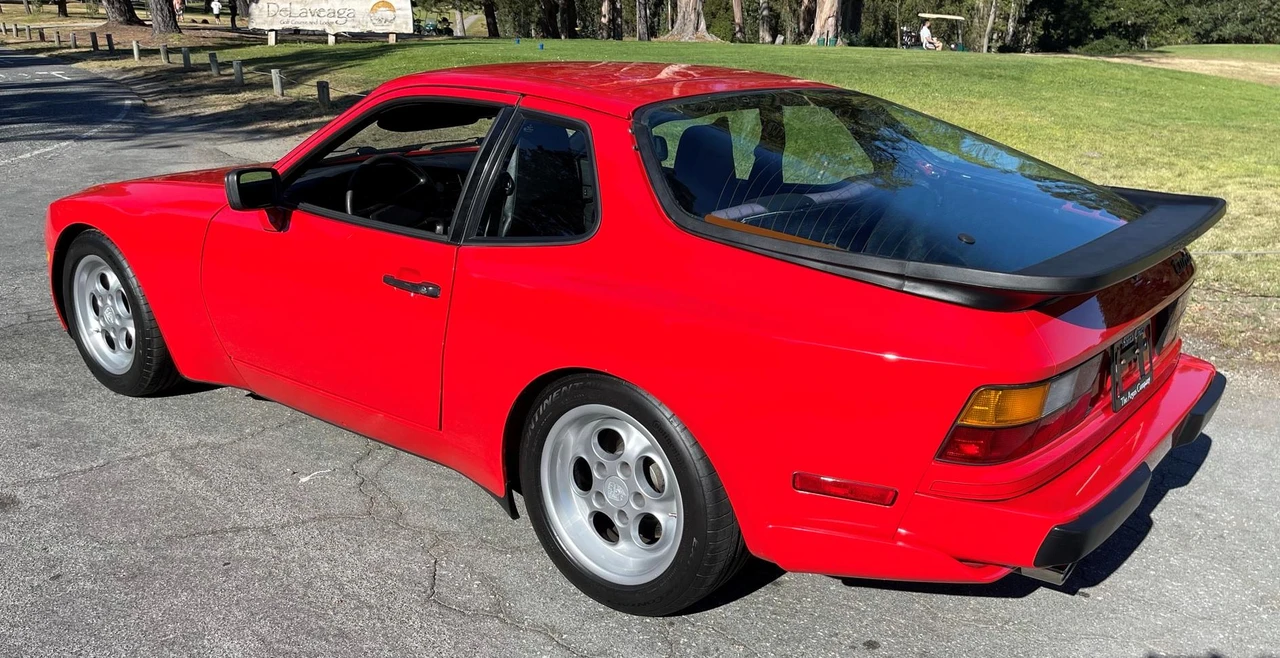 1986 Porsche 944 Turbo - Image 14 of 31