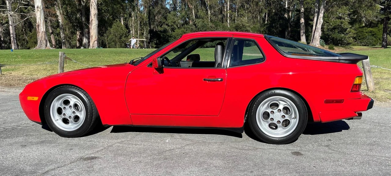 1986 Porsche 944 Turbo - Image 11 of 31