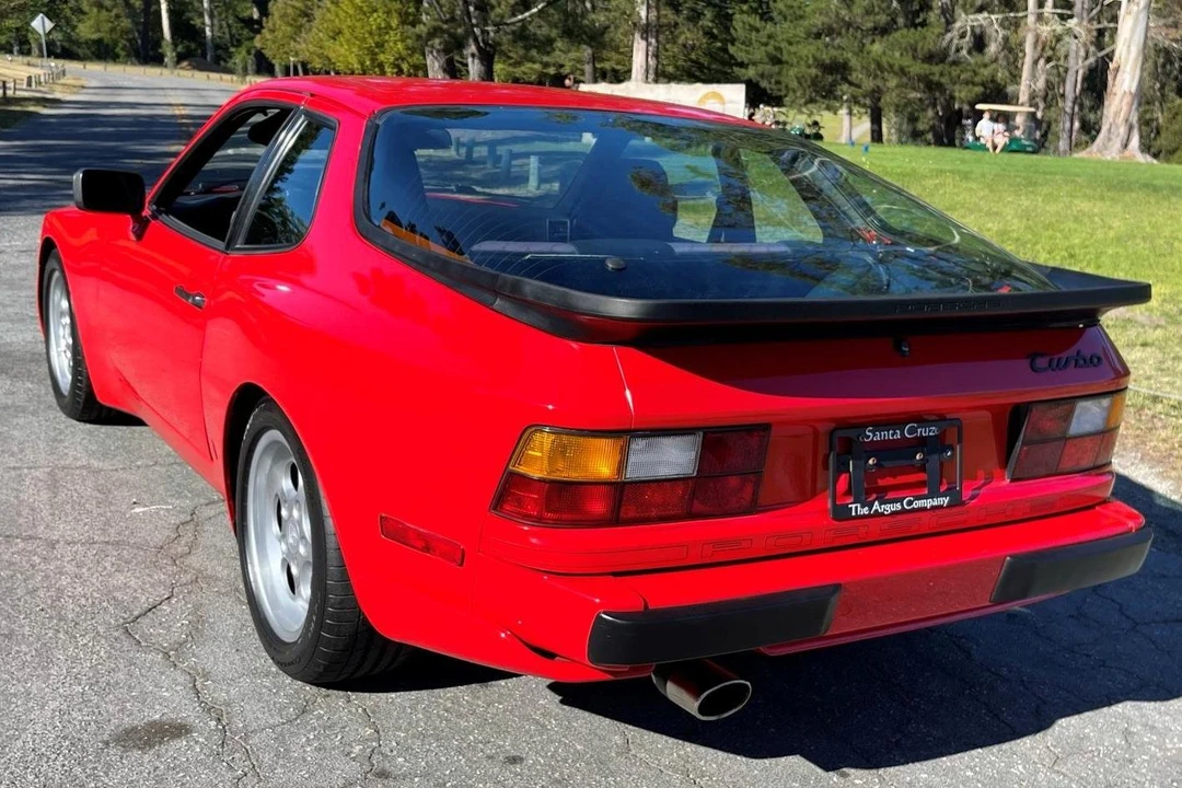 1986 Porsche 944 Turbo - Image 4 of 31