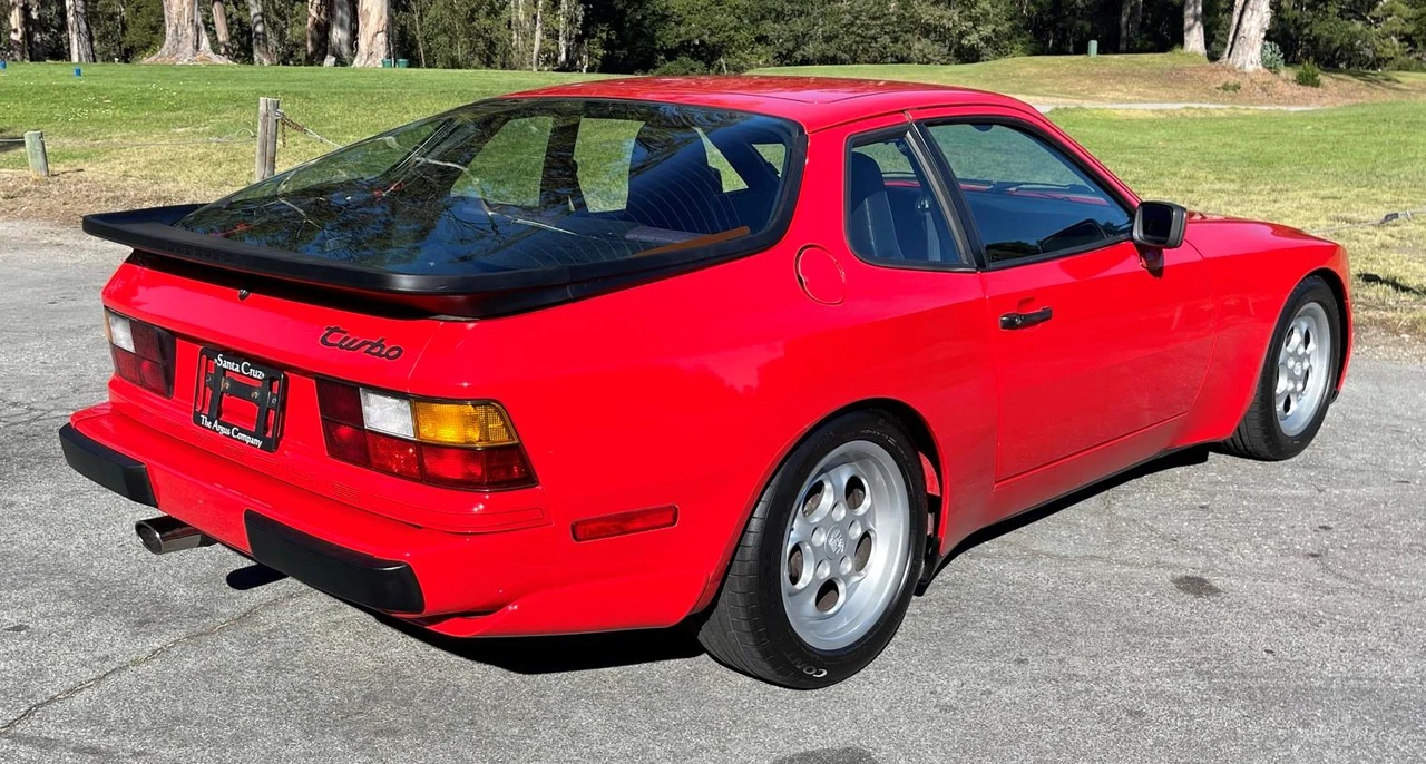 1986 Porsche 944 Turbo - Image 16 of 31