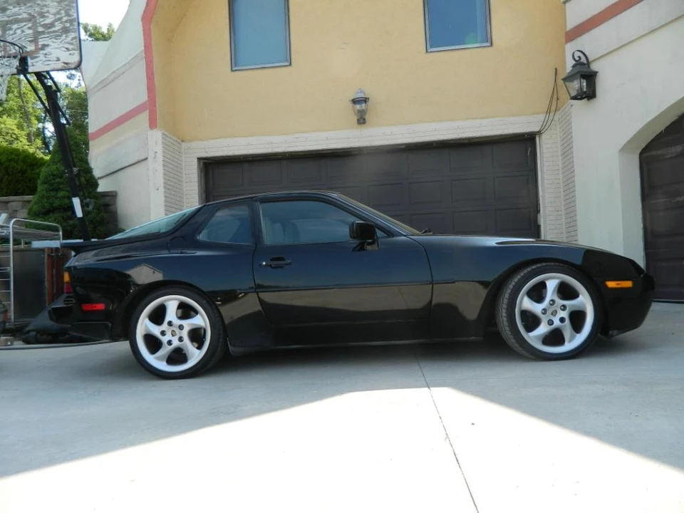 1986 Porsche 944 Turbo - Image 9 of 31