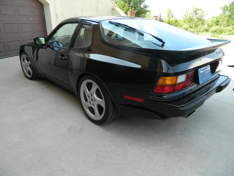 1986 Porsche 944 Turbo - Image 12 of 31