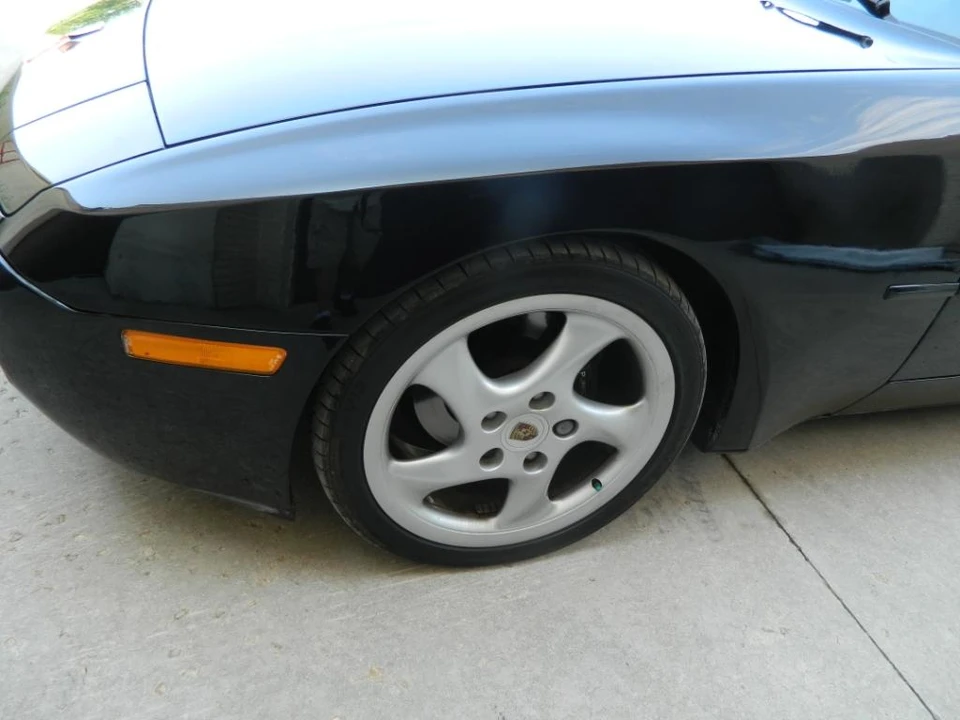 1986 Porsche 944 Turbo - Image 19 of 31