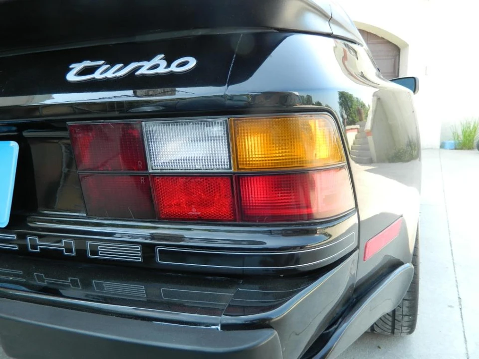 1986 Porsche 944 Turbo - Image 23 of 31