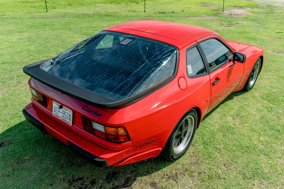 1986 Porsche 944 Turbo - Image 13 of 31