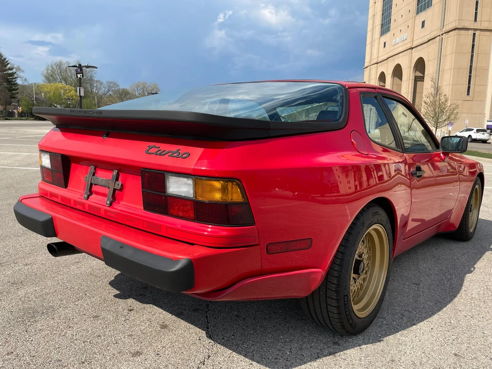 1986 Porsche 944 Turbo - Image 12 of 31