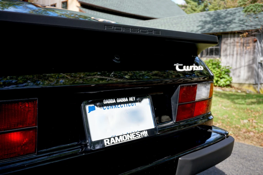 1986 Porsche 944 Turbo - Image 28 of 31