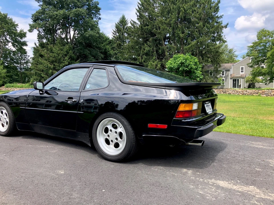 1986 Porsche 944 Turbo - Image 23 of 31