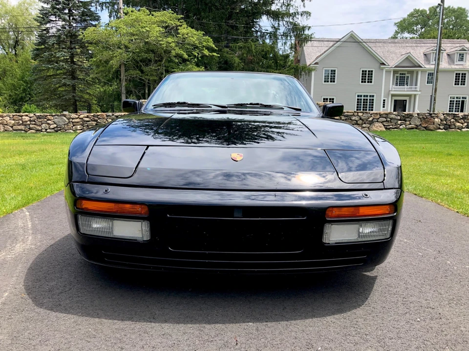 1986 Porsche 944 Turbo - Image 10 of 31