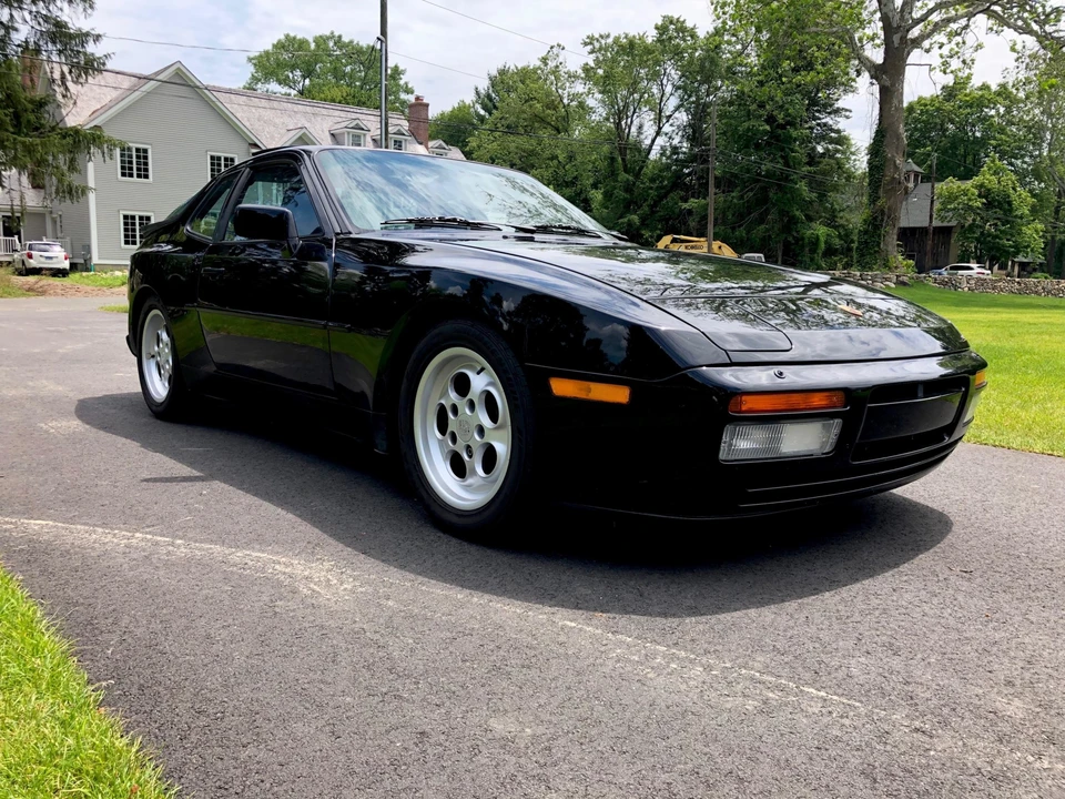 1986 Porsche 944 Turbo - Image 8 of 31
