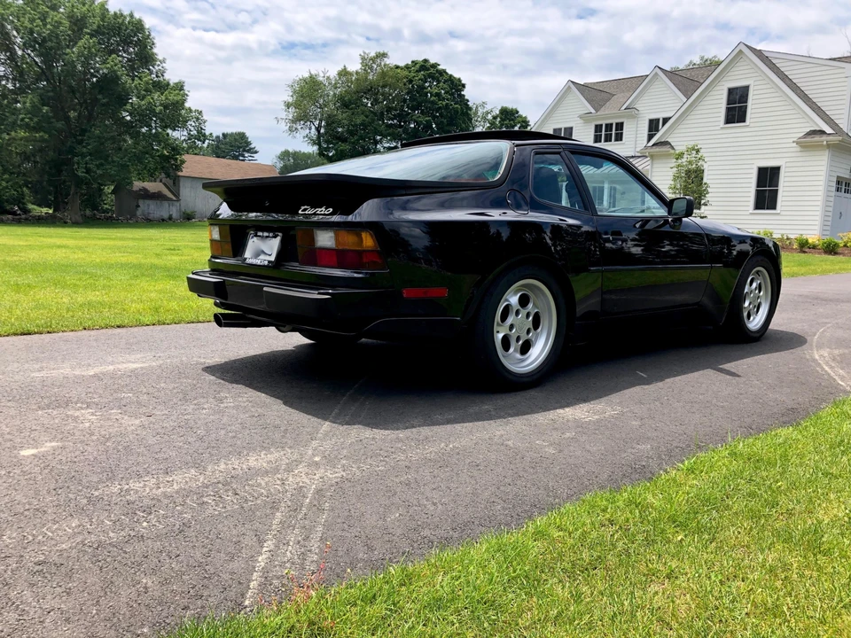 1986 Porsche 944 Turbo - Image 6 of 31