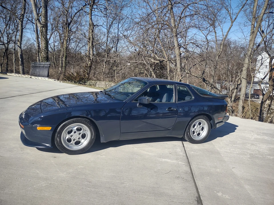 1986 Porsche 944 Turbo - Image 5 of 31