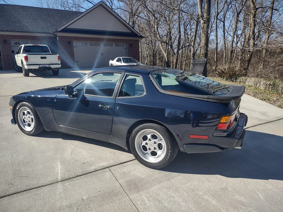 1986 Porsche 944 Turbo - Image 6 of 31