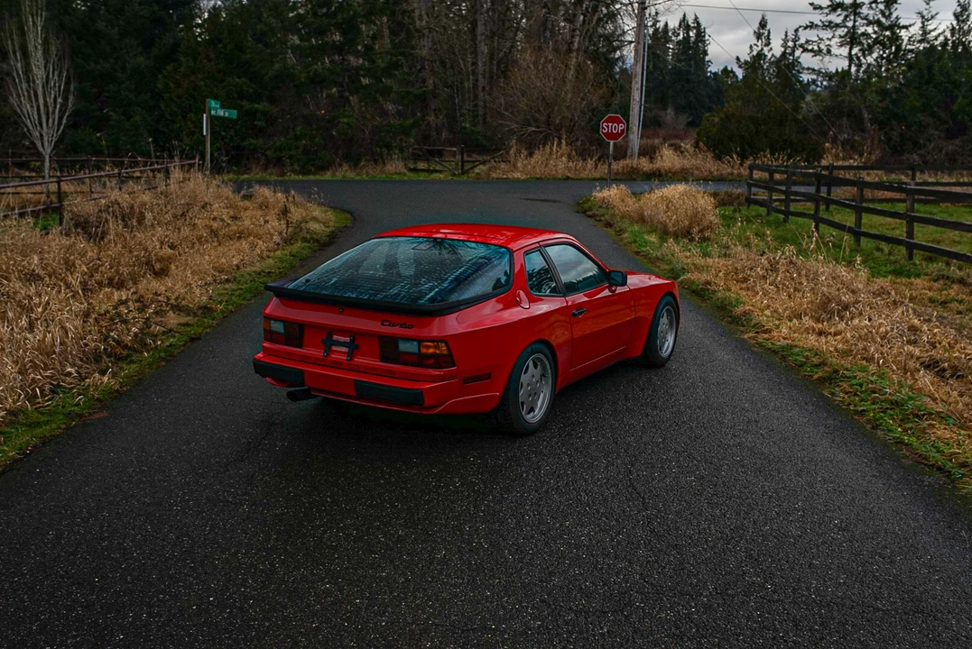 1986 Porsche 944 Turbo - Image 16 of 31