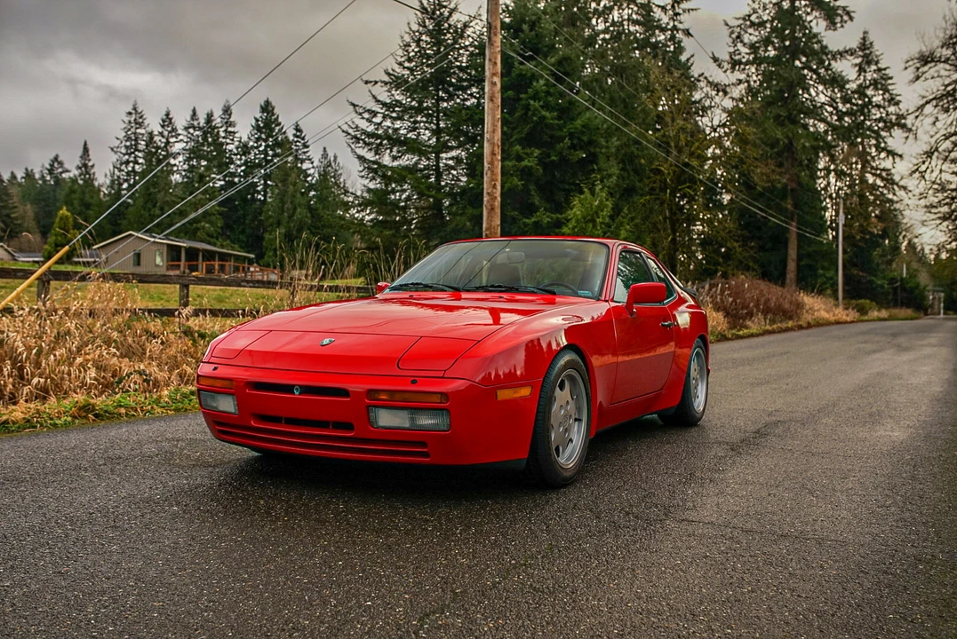1986 Porsche 944 Turbo - Image 6 of 31