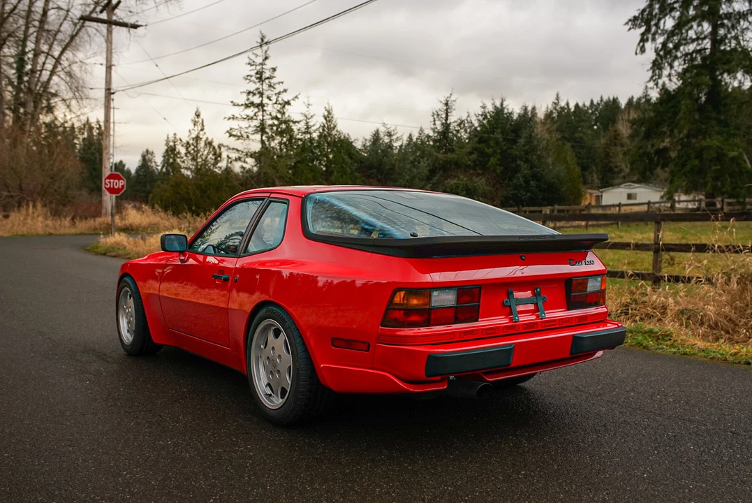 1986 Porsche 944 Turbo - Image 11 of 31