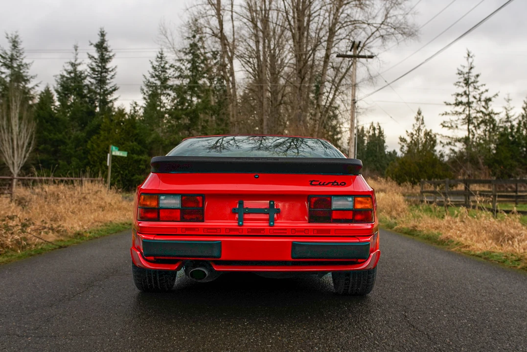 1986 Porsche 944 Turbo - Image 15 of 31