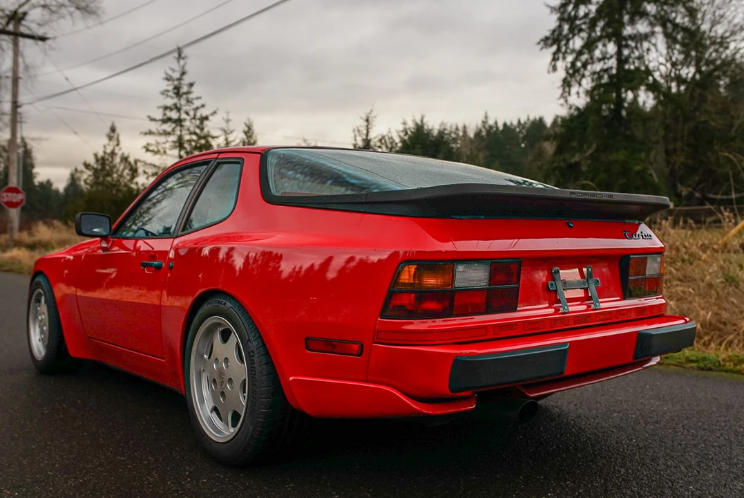 1986 Porsche 944 Turbo - Image 12 of 31