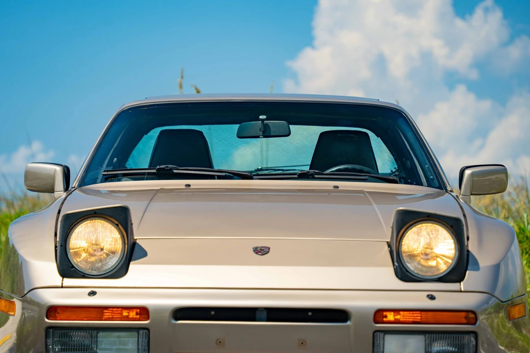 1986 Porsche 944 Turbo - Image 24 of 31