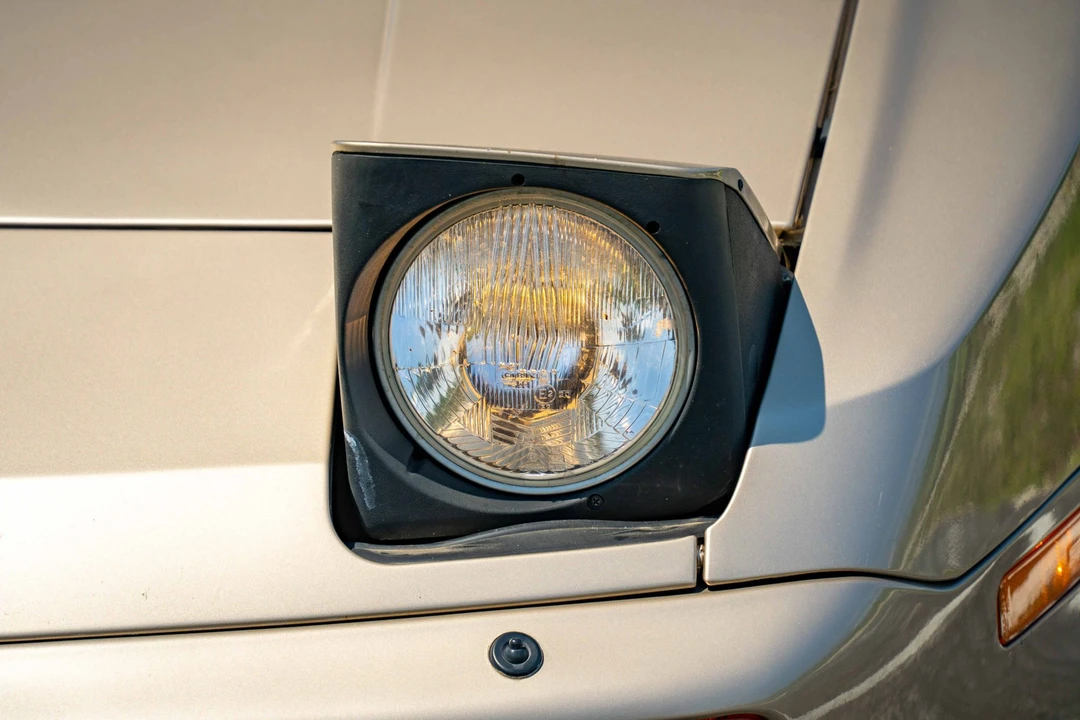 1986 Porsche 944 Turbo - Image 30 of 31